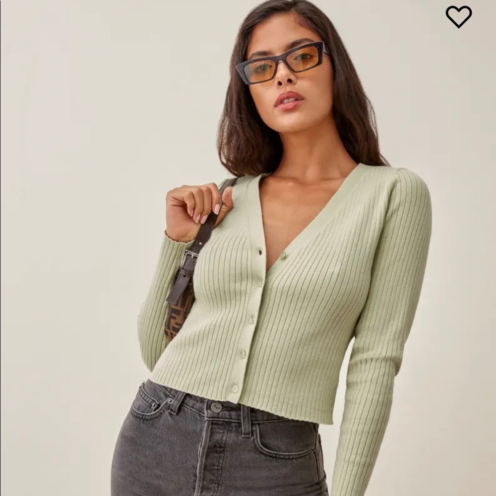 Reformation Gilda Ribbed V-neck